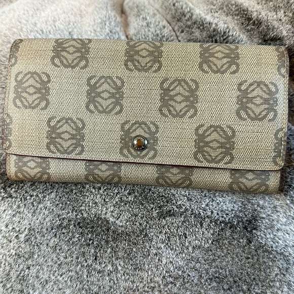 Loewe Long Bifold Wallet - Picture 1 of 8